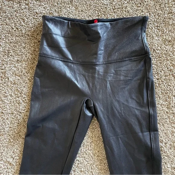 Spanx Faux Leather Leggings Women’s M Black Moto Shiny Textured Skinny 2437 - Picture 6 of 14